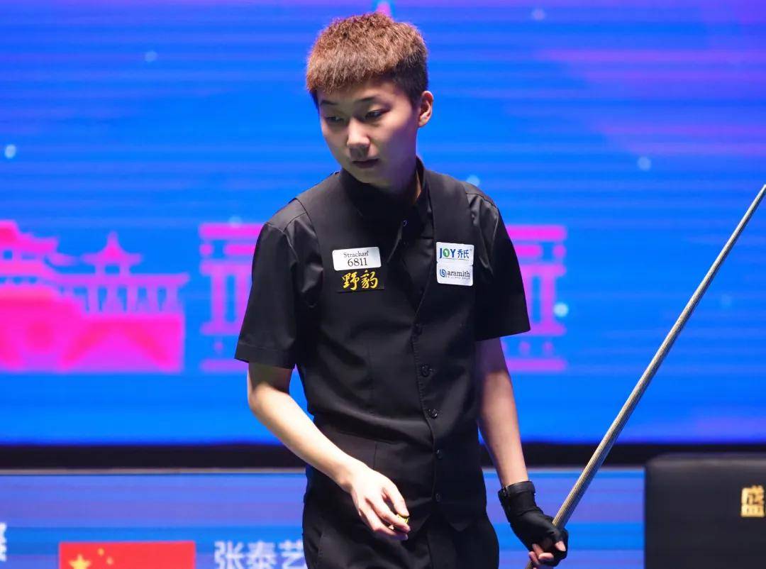 足球不仅仅 足球不仅仅